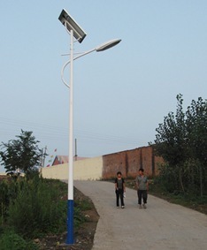聊城太陽(yáng)能燈與太陽(yáng)能路燈 采購(gòu)指南與鄭州光之華燈具介紹